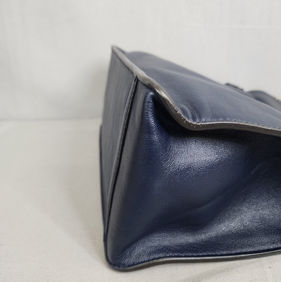 FENDI Vitello Grace Flip Tote Bag - Picture 12 of 16